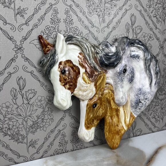 Vintage Ceramic Horse Wall Hanging 3 Horses Form a Heart Shape Mare Filly Colt - Picture 2 of 8